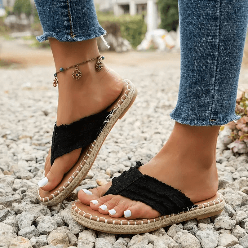 🔥Nyári kiárusítás 50%✨⛱️Női Bohemian Charm Stílusos nyári lapos szandálok